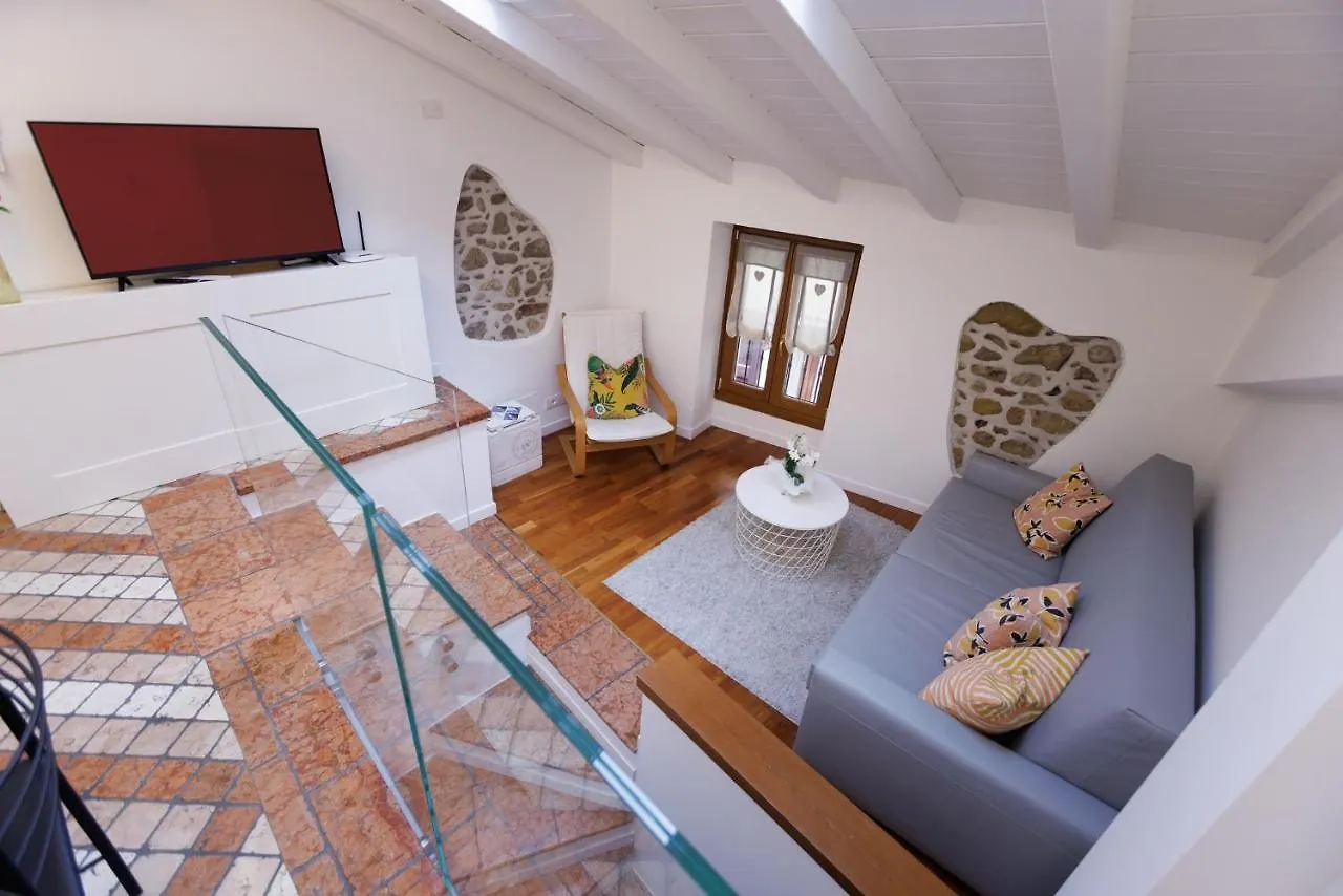 Vicolo 15 Apartment Malcesine